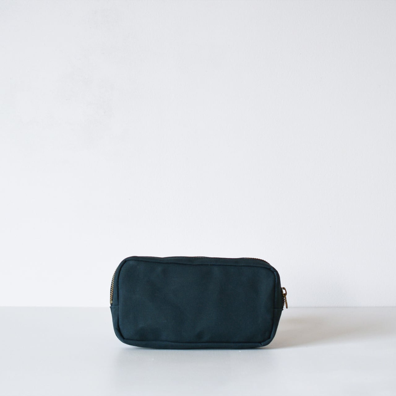 10号帆布のハンディポーチ 3色》Handy Pouch | ateliers PENELOPE | a