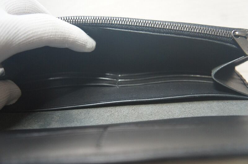 ルガトショルダーの大容量ロングウォレット【ブラック】【カード18枚