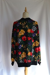 アメリカ製の花柄カーディガン