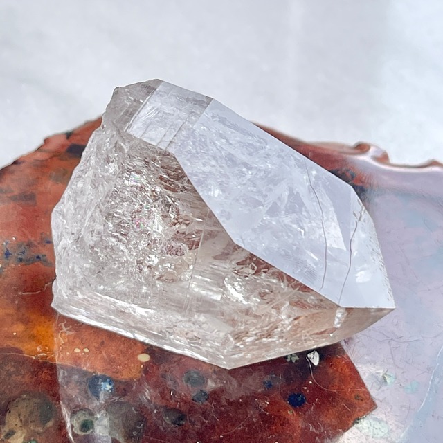 シャモニー産　スイス水晶（アルプス水晶） 原石　（虹入り）【希少】【超美石】　7129