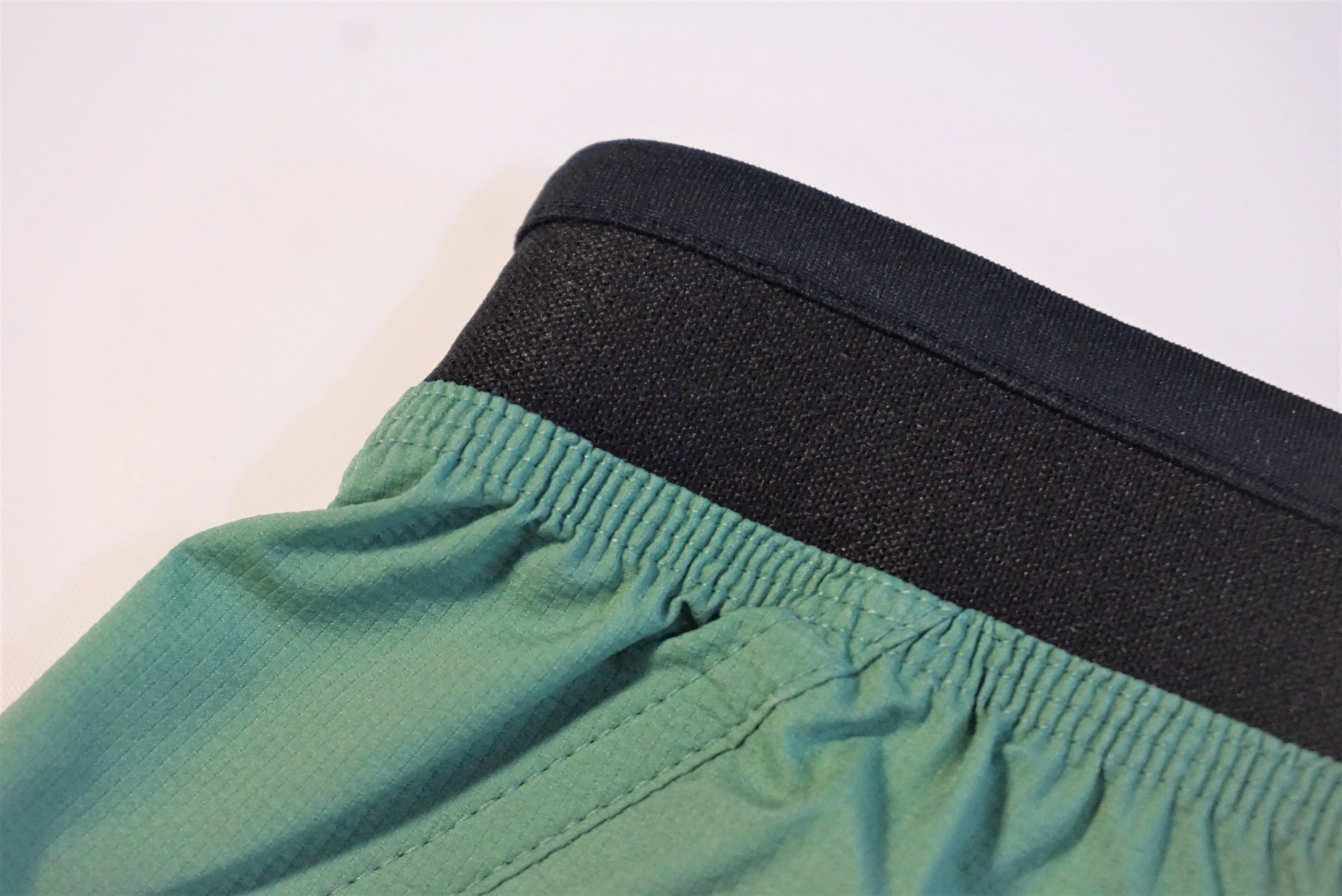 Arrow Racing Short: Color Malachite | TANNUKI Running Wear Shop