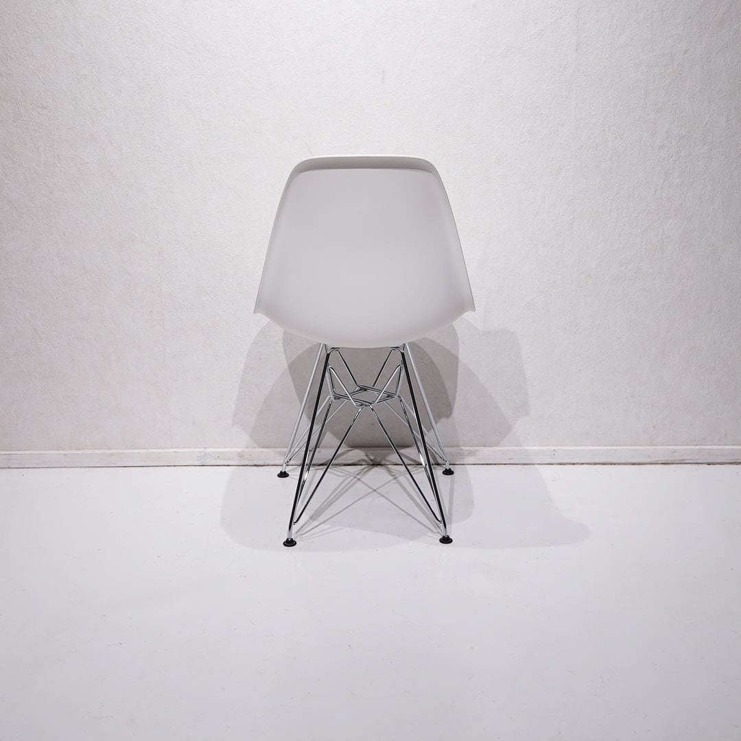 Herman Miller Eames Molded Plastic Side Shell Chair / ミッド