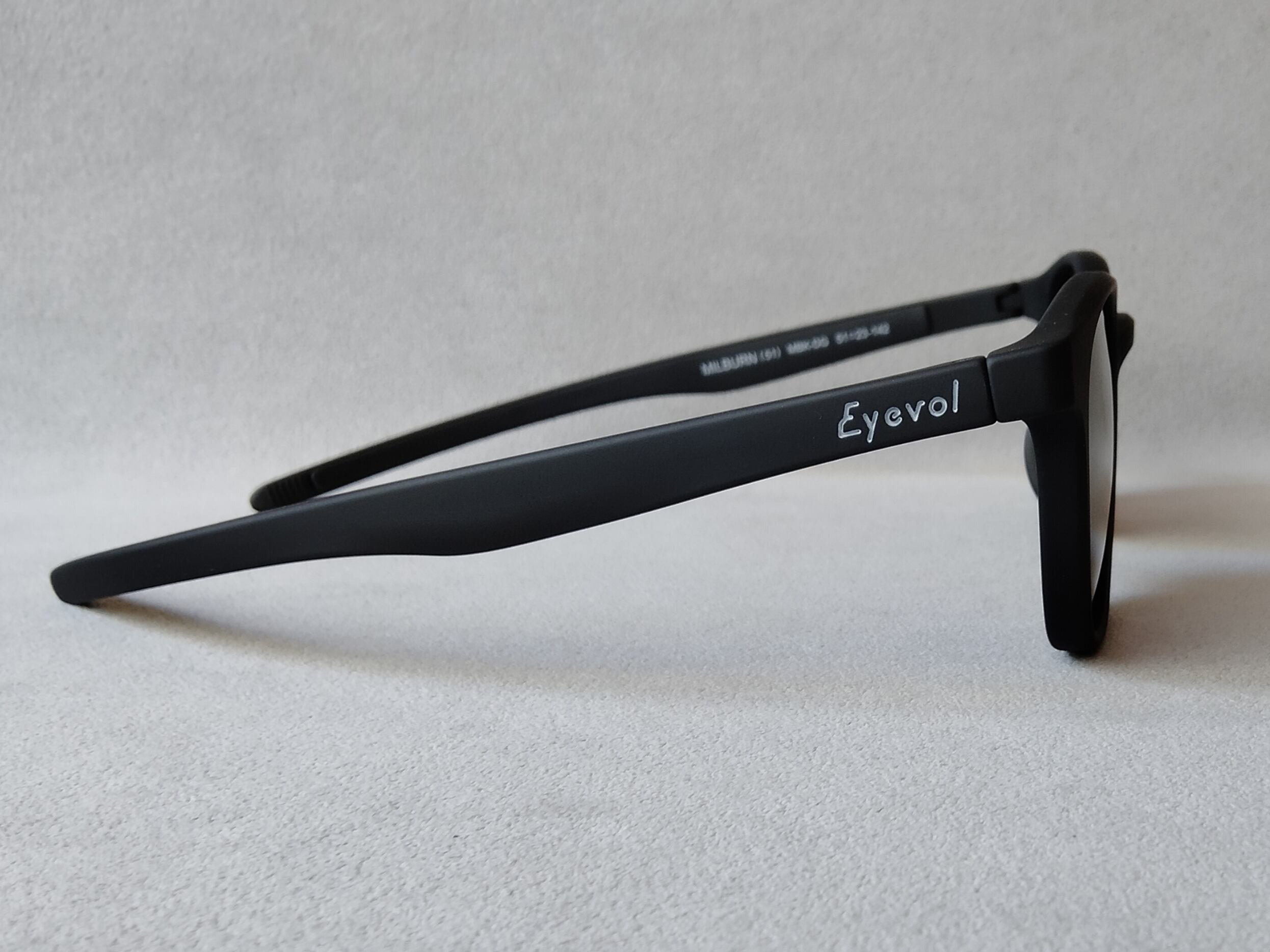 Eyevol（アイヴォル）「MILBURN（51）ミルバーン」C:MBK-DG-DK.GRY
