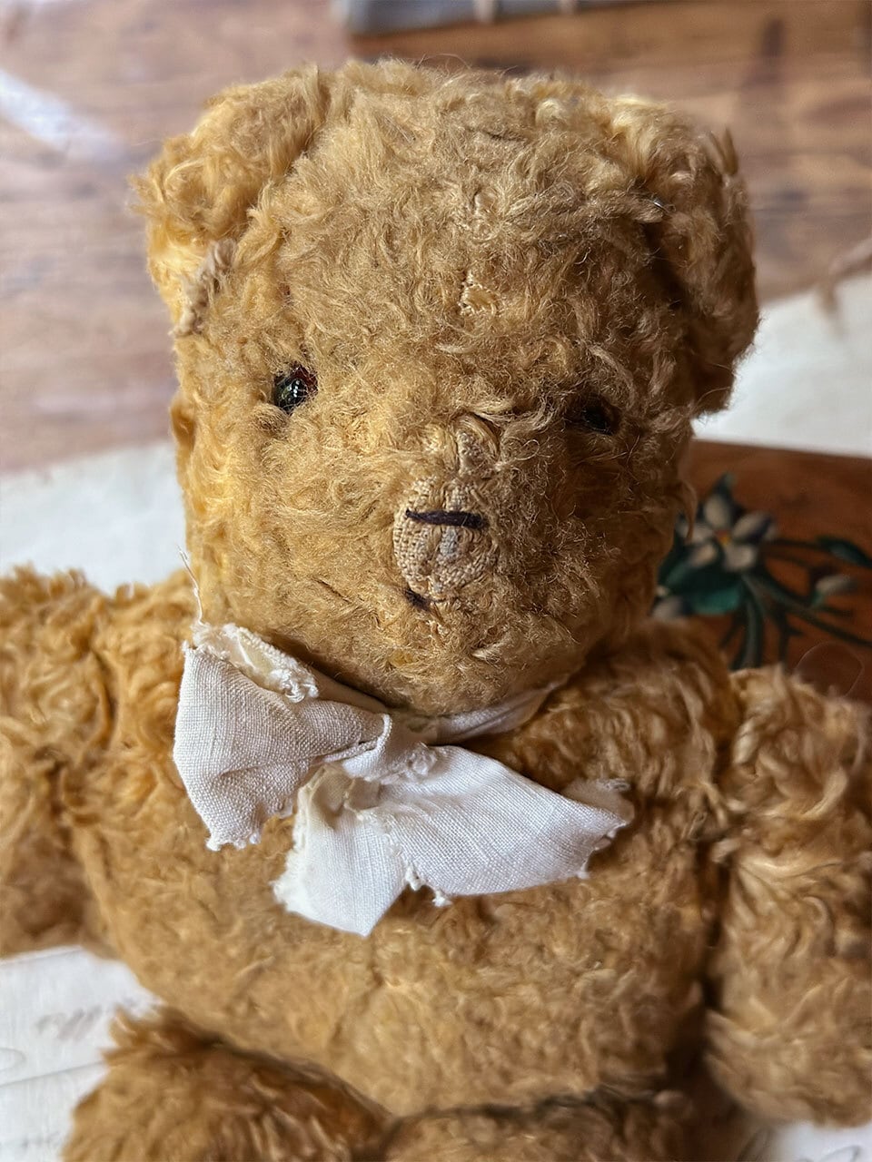 片手サイズ 小さなくったりベア | Brocante de La Cocotte （フランス