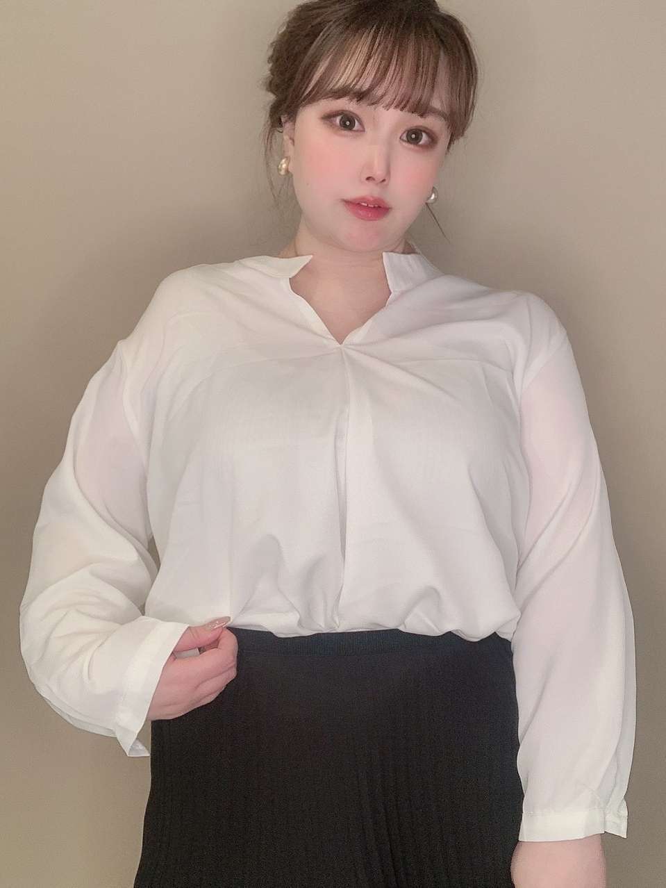 バンドカラーブラウス イレギュラーヘムライン 裾アシメ オフィス 無地 長袖 シック 大きいサイズ 韓国 CH3568