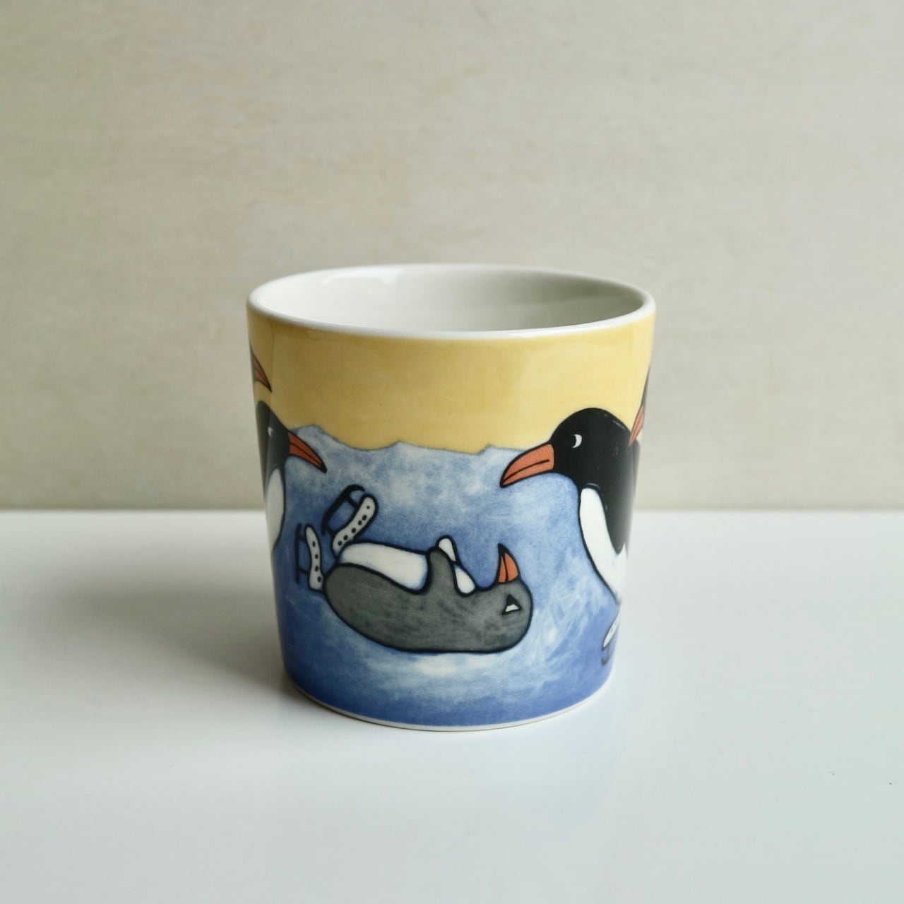 希少　ARABIAアラビア ペンギン ヘルヤ 陶器 ARABIA - 希少 ARABIAアラビア ペンギン ヘルヤ 陶器 の通販 by ☆アメ