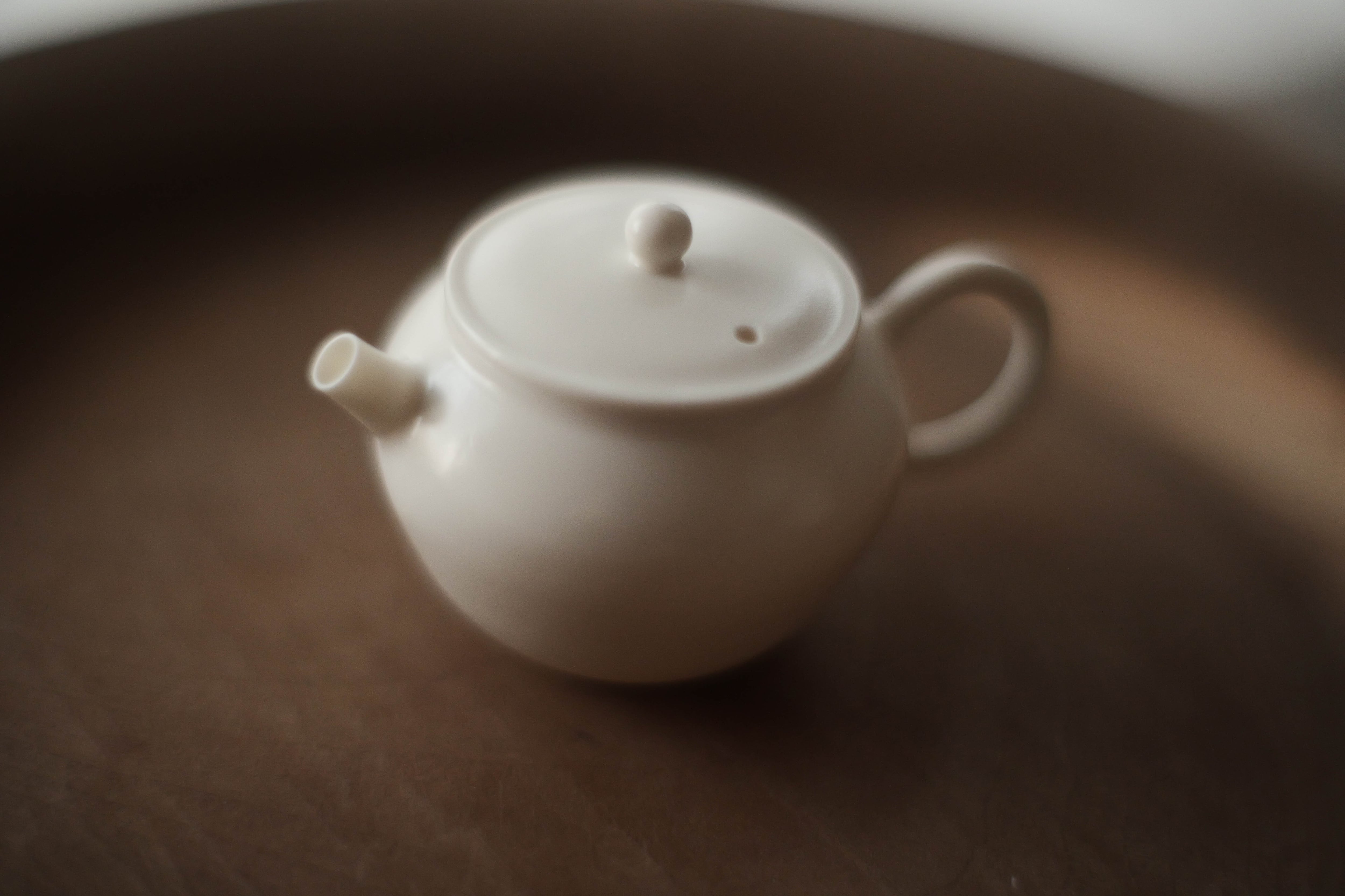 徳化薄胎薪窯白磁茶壺・丙午水無月5種＜高身＞（ろくろ引き・林澤陽