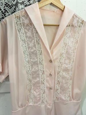 50's 60's vintage  pink lace blouse