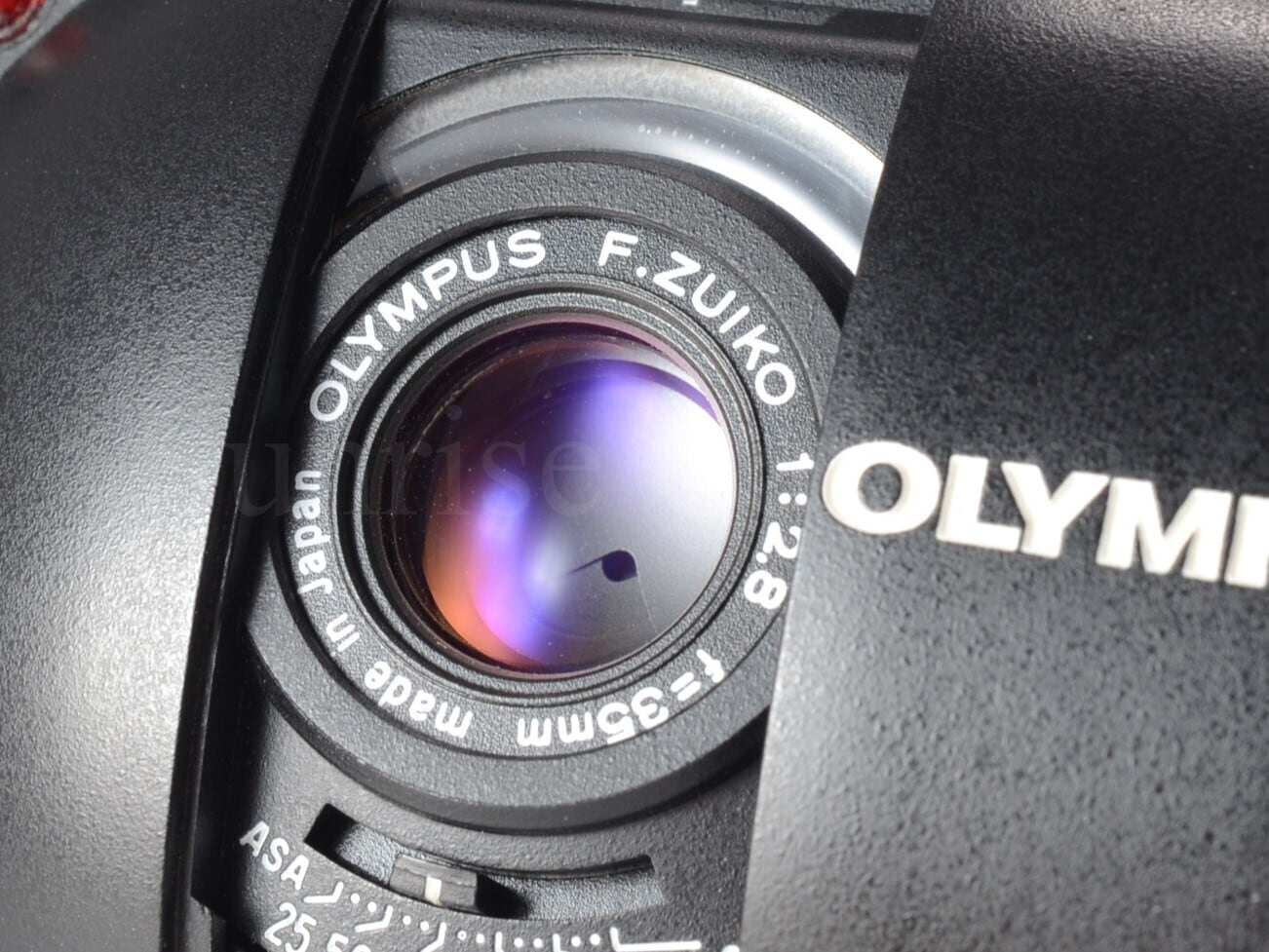 OLYMPUS XA F.ZUIKO 35mm F2.8 本体 OLYMPUS XA /XA / F.Zuiko 35mm F2.8 A16 ケース付 オリンパス（61468