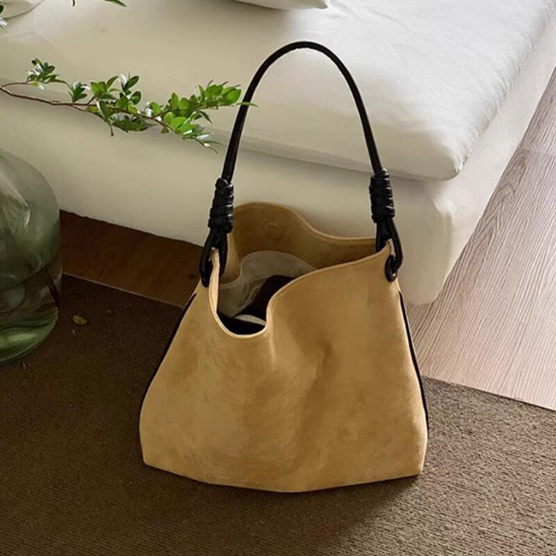 Suede shoulder bag RW0054