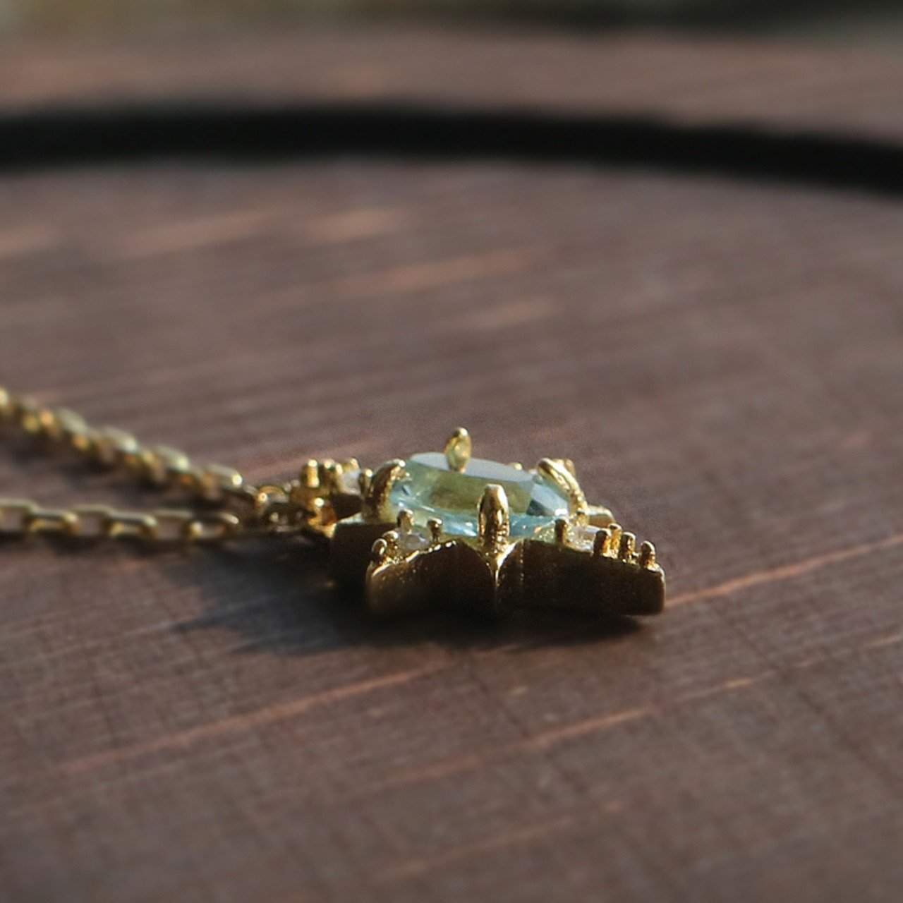 人生の道標　〜ブルートパーズ星の煌めきネックレス〜　M21027