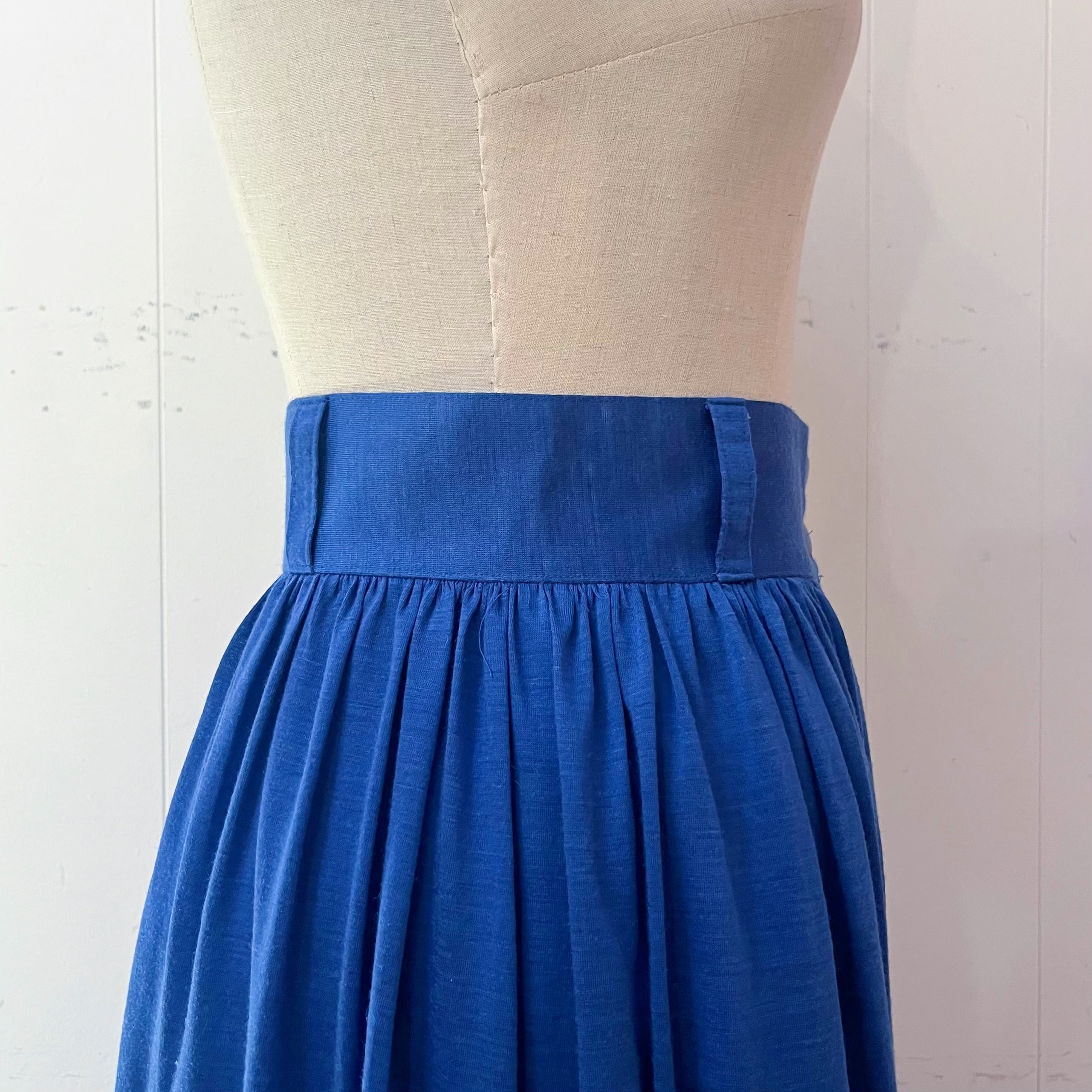 renoma / blue front button gather skirt