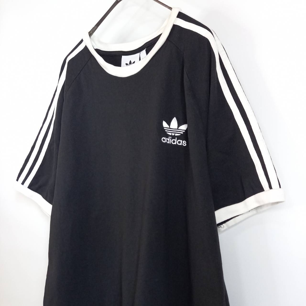 アディダス　オリジナルス　リンガーTシャツ　半袖　ストライプ　刺繍ロゴ　黒　XL
