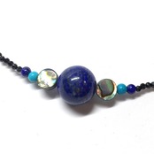 目を引くデザイン！ ラピスラズリ・アワビシェル・ターコイズ・ブラックスピネルネックレス ne1111