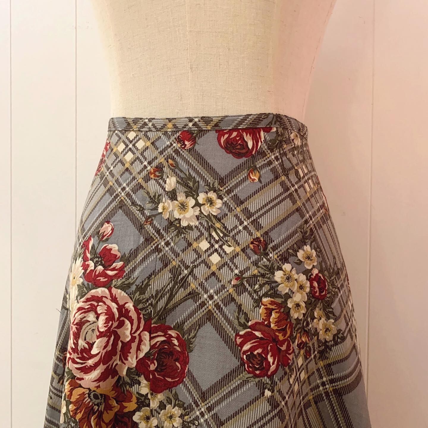 INGEBORG / rose check wrap skirt