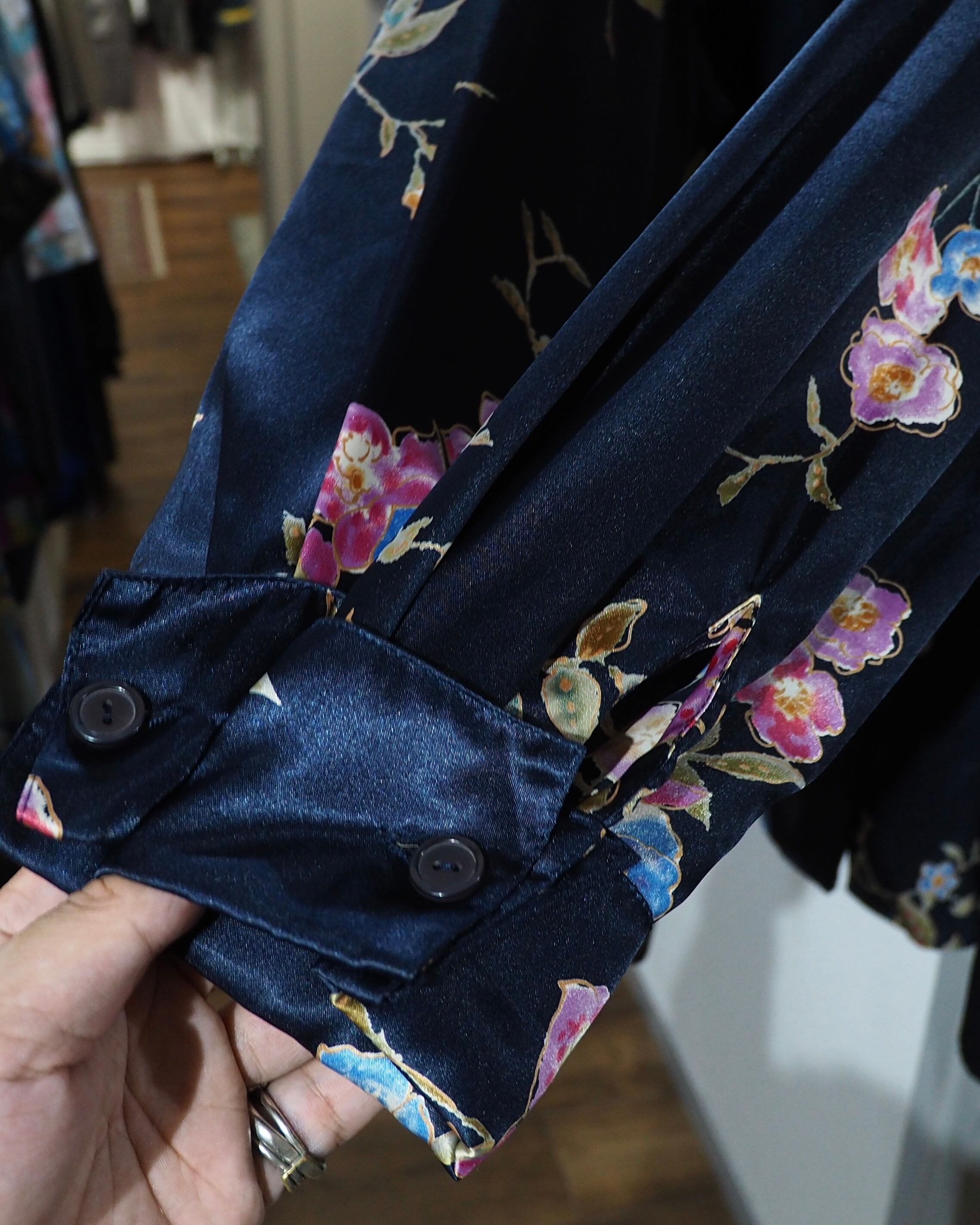Beautiful Luxury Flower printed Drape loose Open collar Shirt
