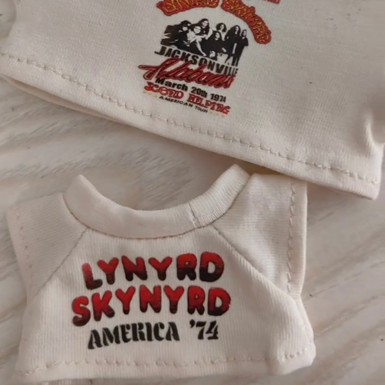 〈てんてんこ〉 テテ V テヒョン ぬいぐるみ用 Tシャツ 20cm用 てんてんこ様 専用〉 テテ V テヒョン ぬいぐるみ用 Tシャツ