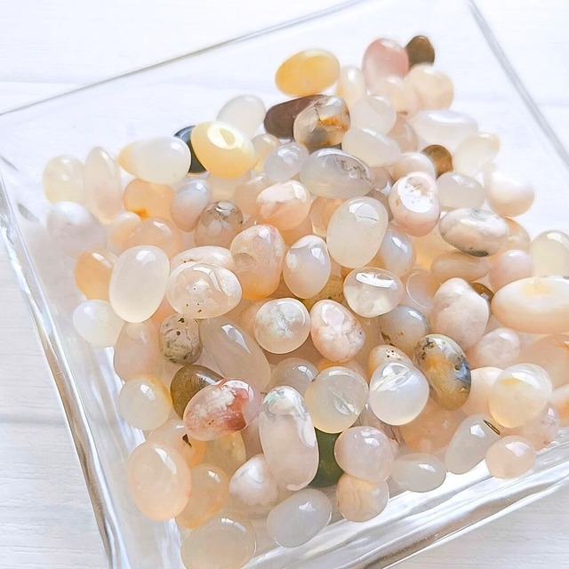 チェリーブロッサムアゲート (30g) ころころタイプ 桜瑪瑙 天然石さざれ石 穴無しチップ