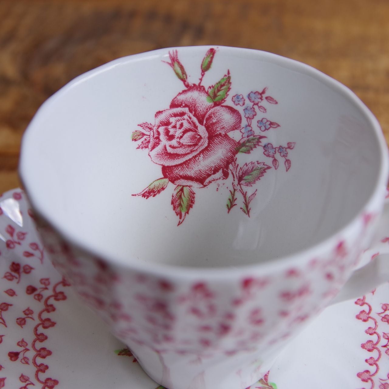 ジョンソンブラザーズ ローズブーケ ピンク 薔薇 忘れな草 花柄