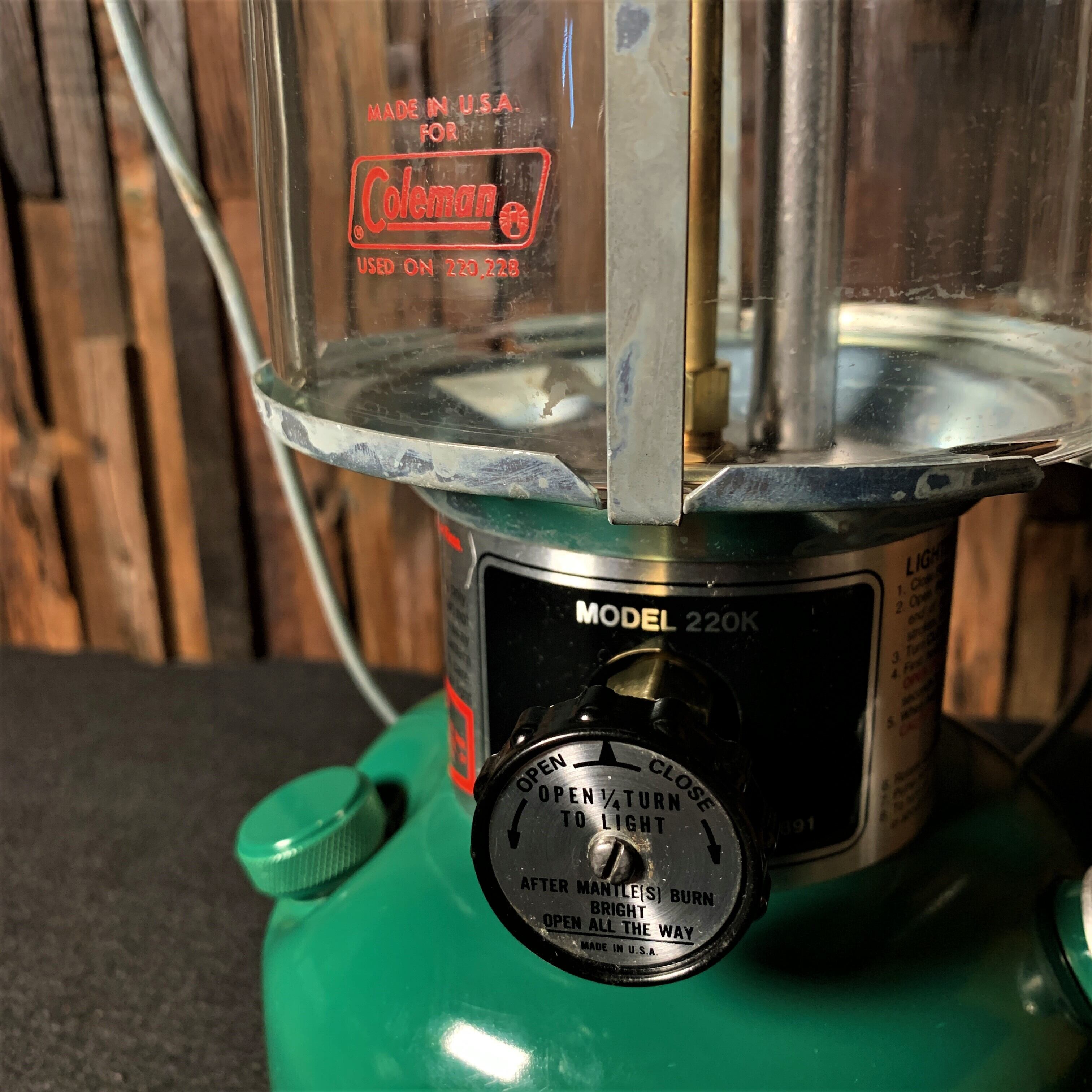 【1982年11月製造】220K コールマン ビンテージ ランタン 1982年11月製造】220K コールマン ビンテージ ランタン