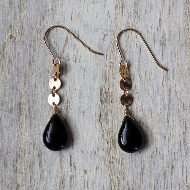 - Noiré- series / onyx drop disc chain