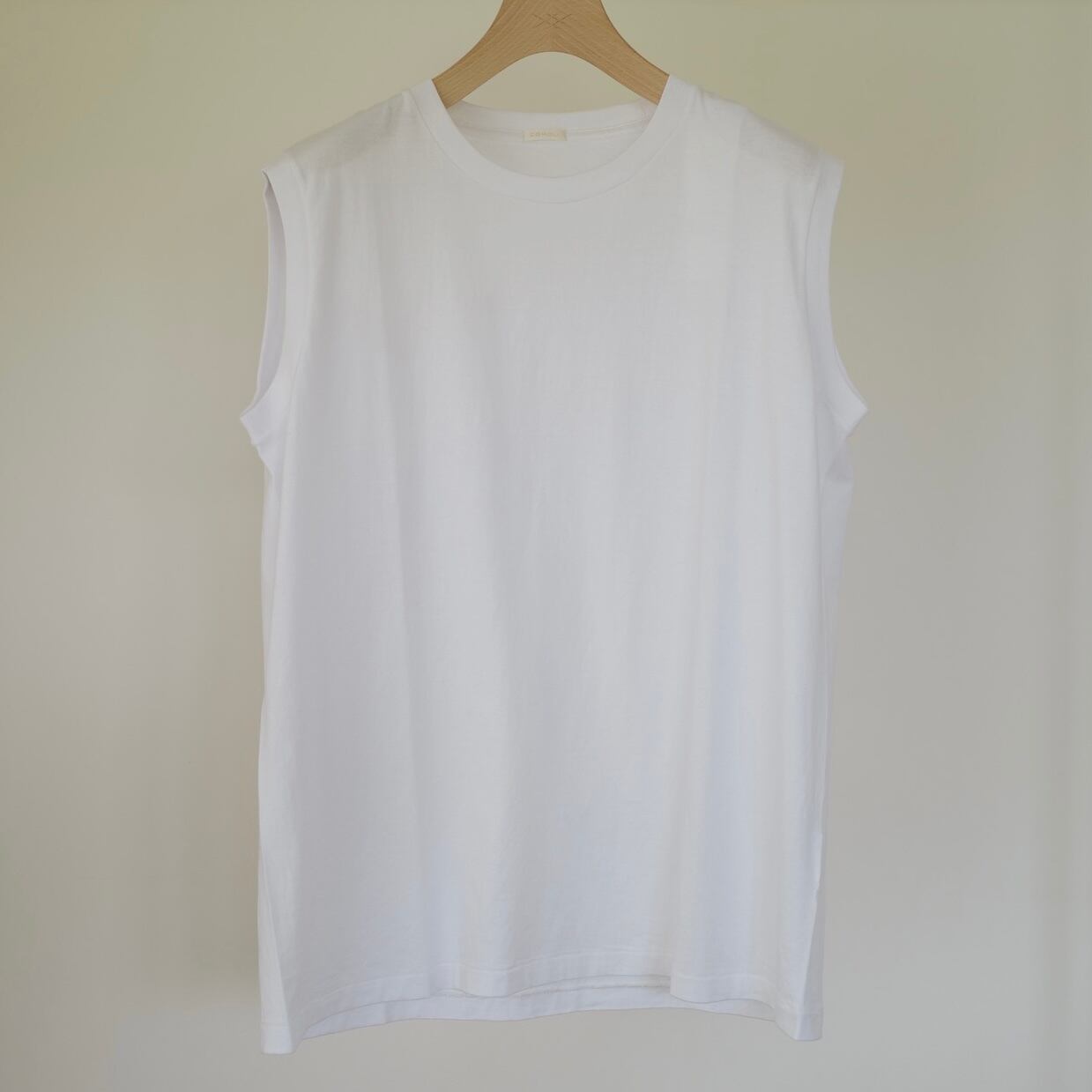 即納最大半額即納最大半額comoli 23ss 空紡天竺 ノースリーブ 3 タンク