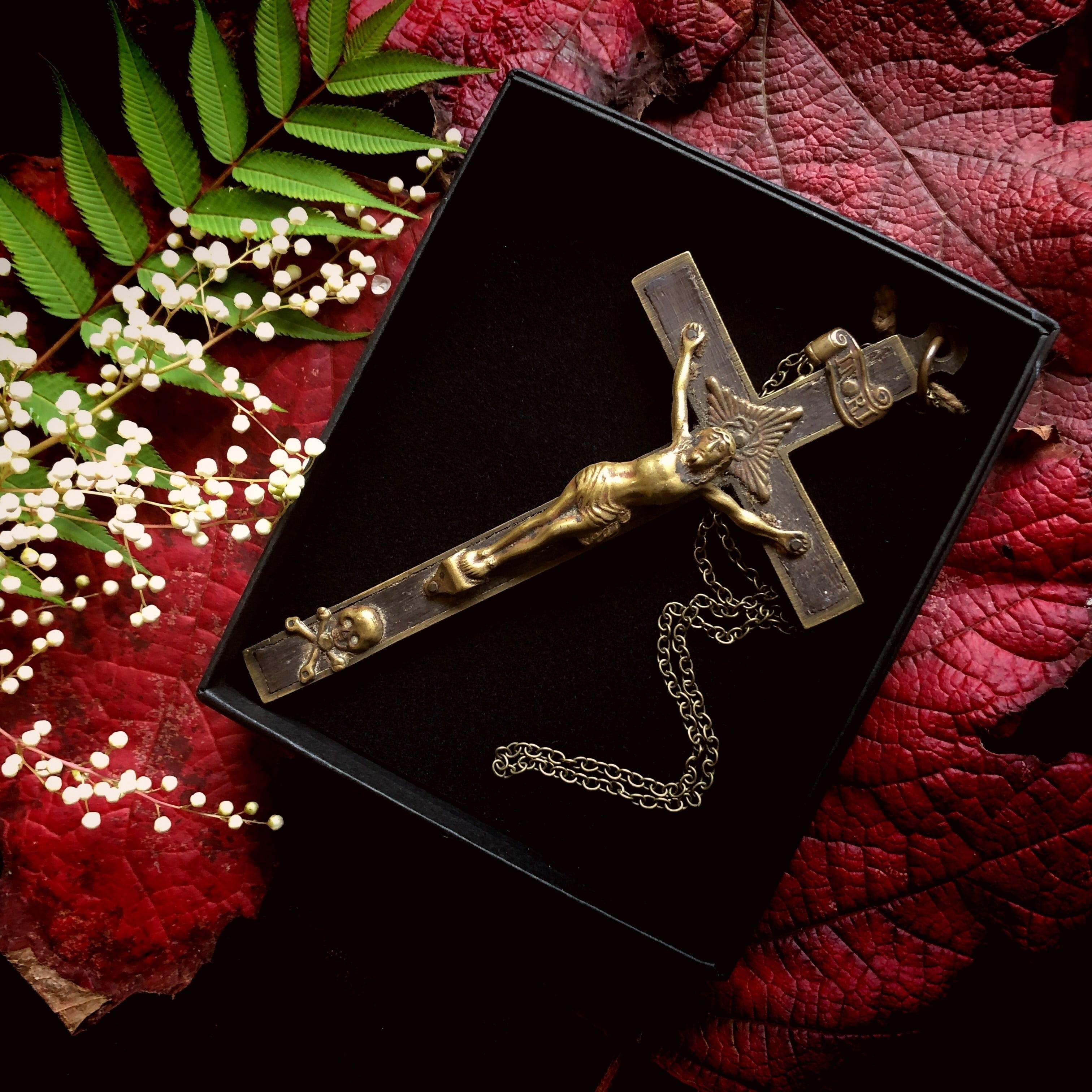 真鍮の髑髏付き十字架 | メルキュール骨董店