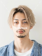 【メンズ】ハイトーンセンターパート