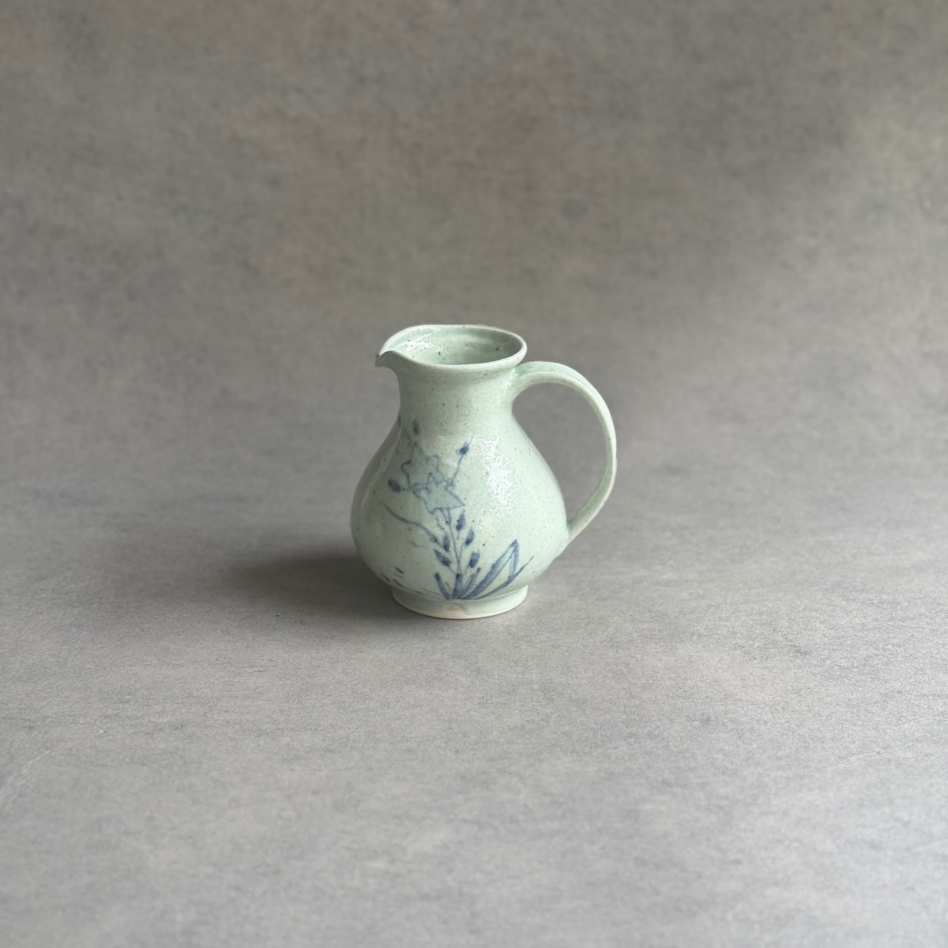 吉田崇昭 染付花文ピッチャー | gallery 一白