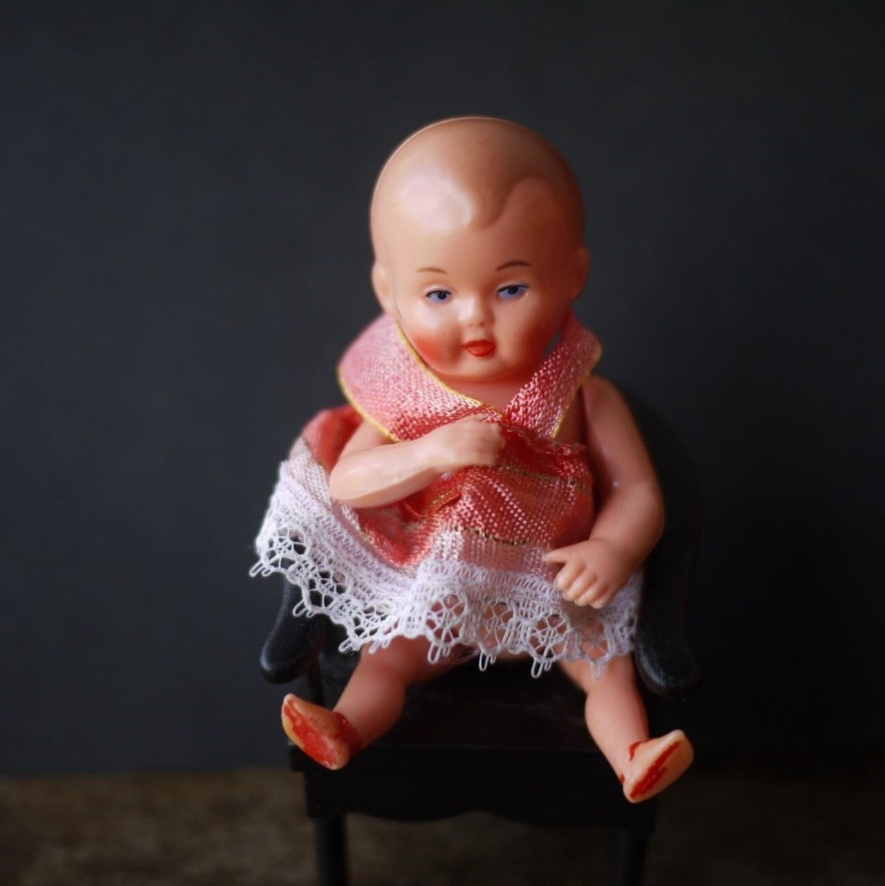 シルトクレート 赤ちゃん人形 赤いドレス