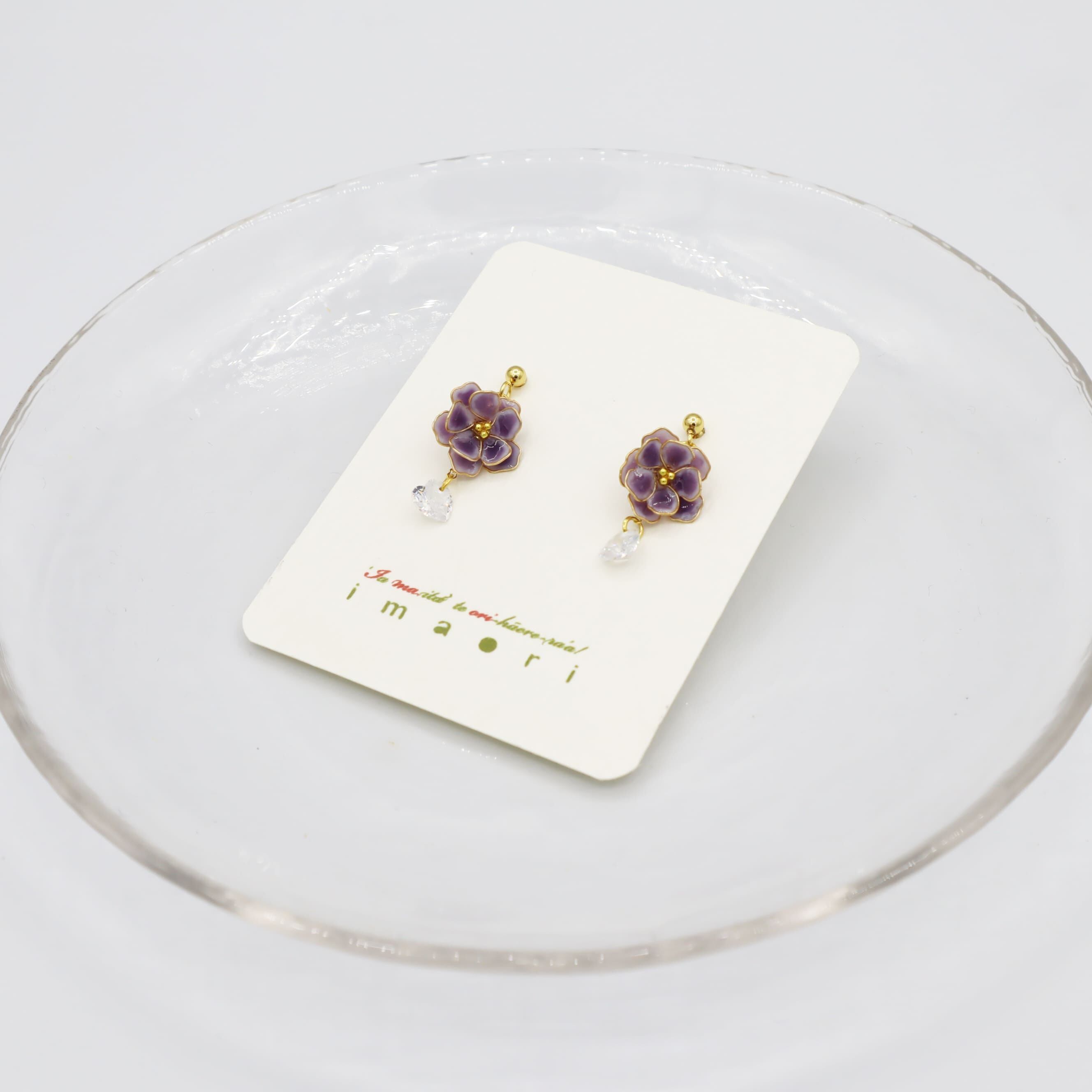 saintpauliaピアス