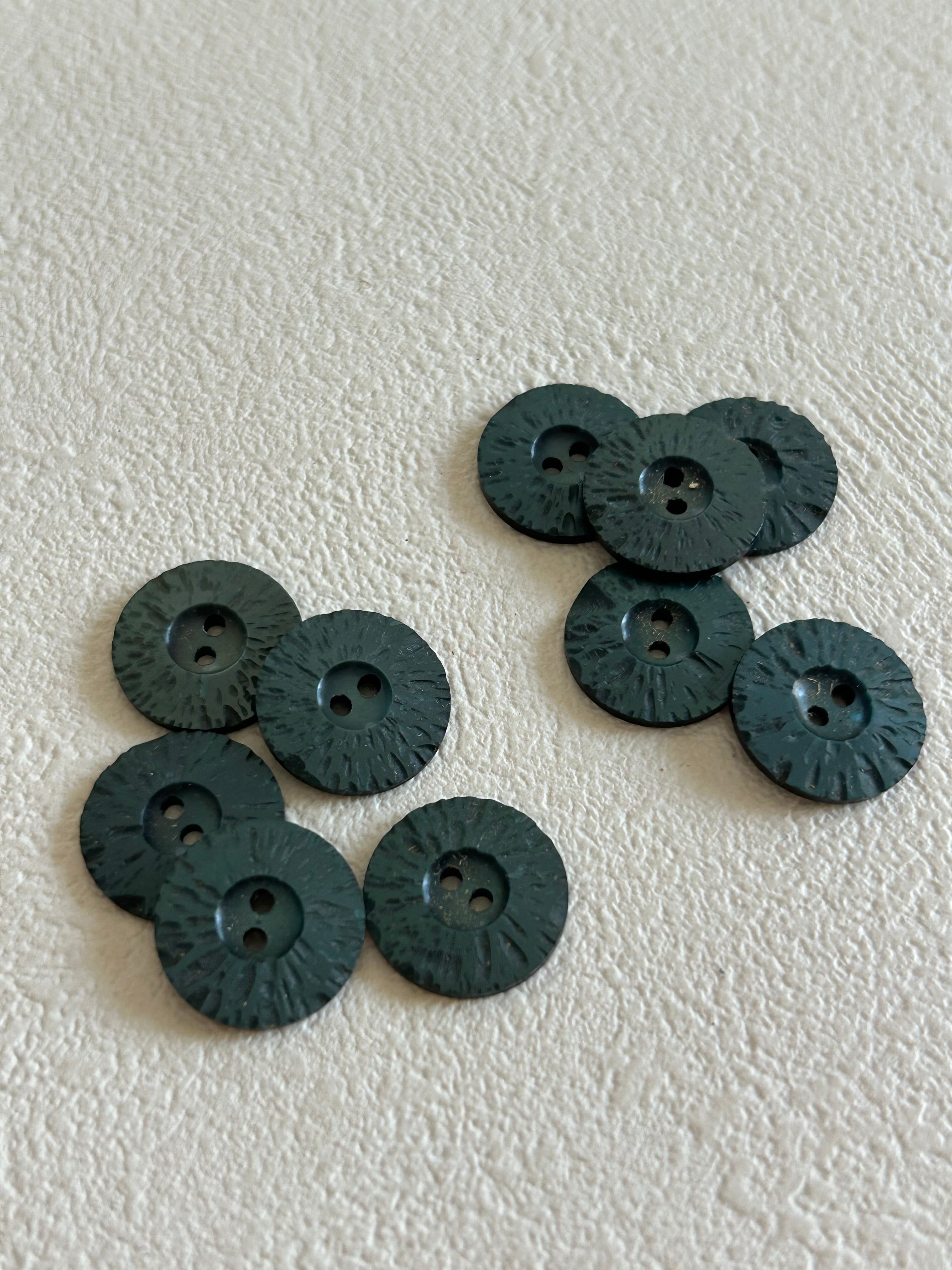 Japanese Vintage ボタン 5個セット 15mm グリーン ダークグリーン レトロ アクセサリーパーツ 二つ穴