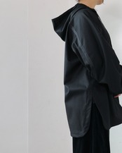 FOURAM - WOOL ANORAK HOODIE ：Black｜ウール／ワッシャー加工／マットフェイス