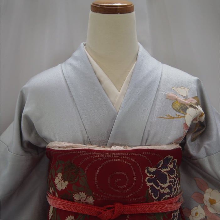 訪問着】白土色に松と椿柄の着物 | ひふみ屋