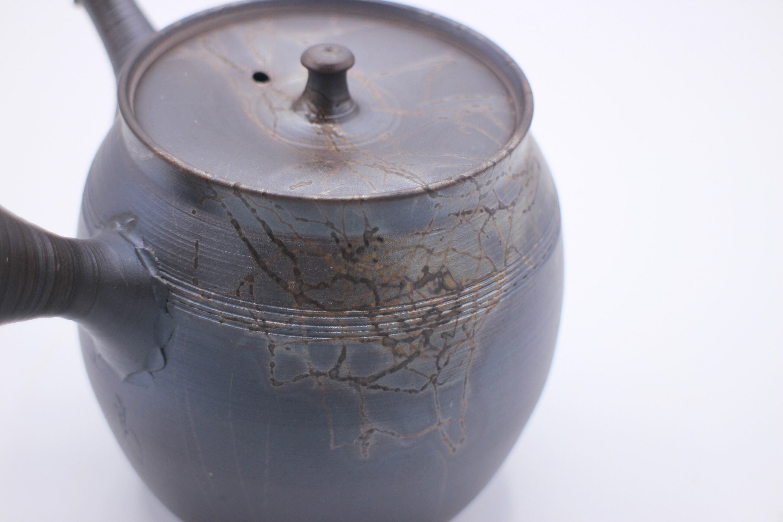 常滑焼急須作家 山田勇太郎 藻掛急須（黒泥） | TEA BUCKS