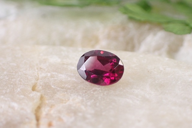 ガーネット　0.90ct　[C6‐337]