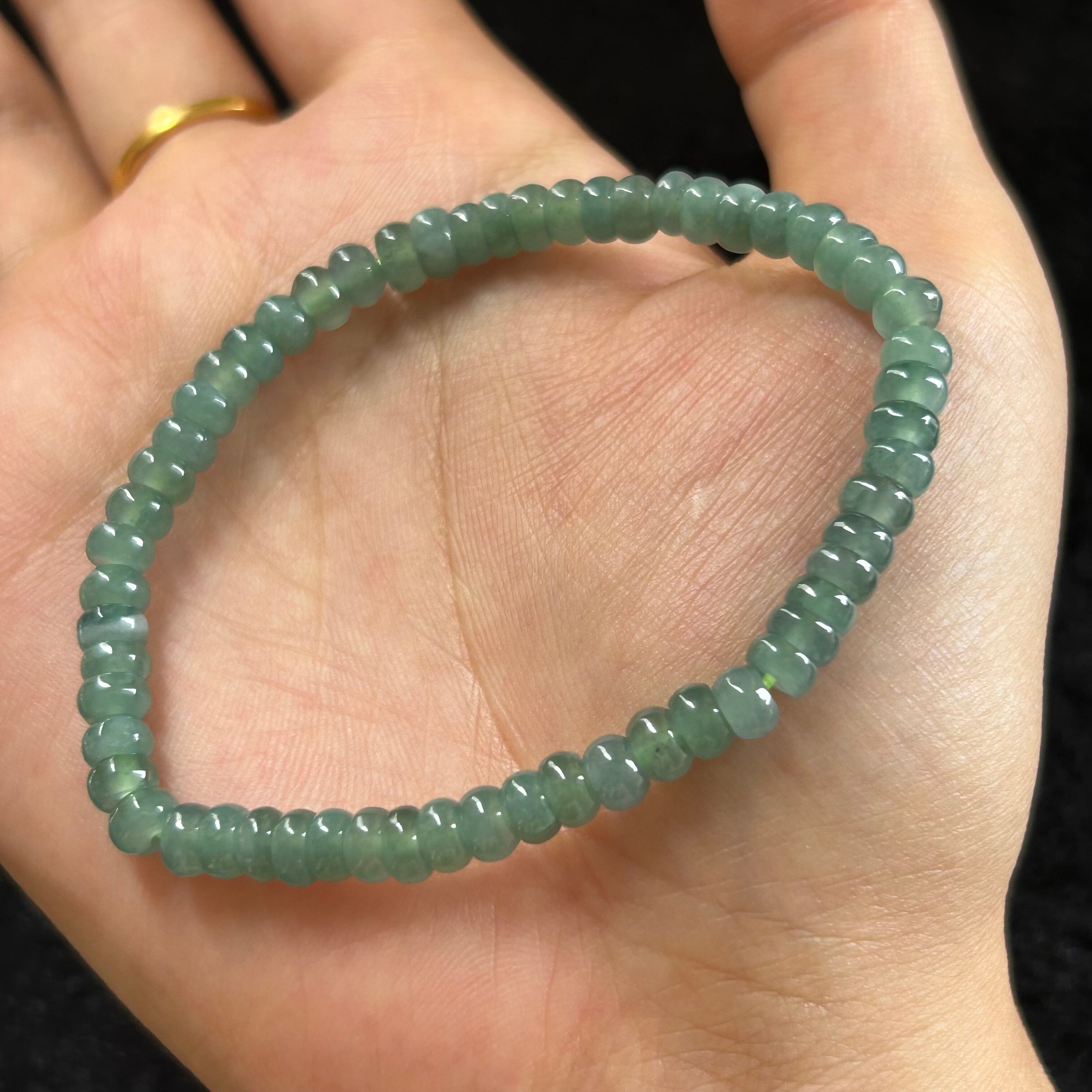 本翡翠、スカイブルー氷藍水ブレスレット 本翡翠 氷藍水スカイブルー金運アップブレスレット