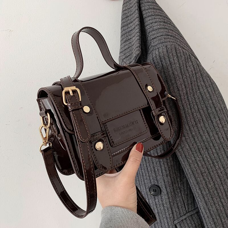 オータムウィンターレザーレッド 秋物 冬物 スクウェア メッセンジャーバッグ Tiancai_Wing_Bag83458435704