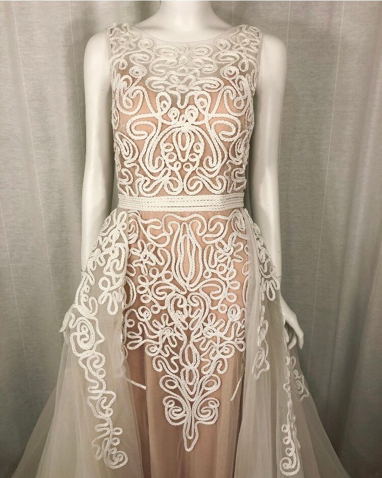 モニークルイリエ ソフトマーメイド オーバースカート付き モニークルイリエ ソフトマーメイド オーバースカート付き