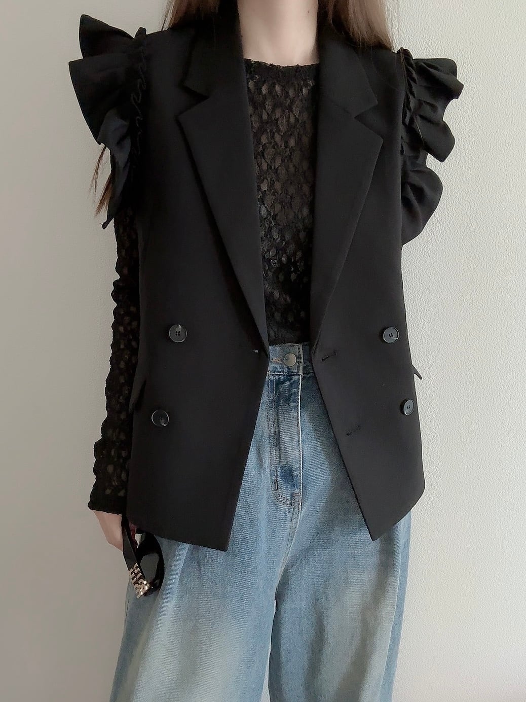 Frill tailored vest / black(10月上旬〜中旬頃発送予定)