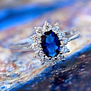 Queen ring［B834］