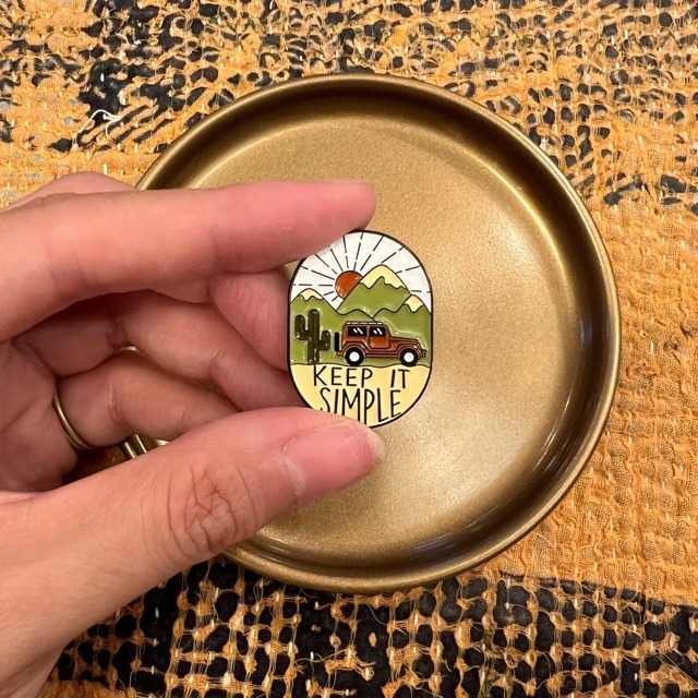 TOPANGA Jewelry KEEP IT SIMPLE Pin Brooch,Small Gift, Bag, Cap, Jacket，ピンブローチ　キャンプ