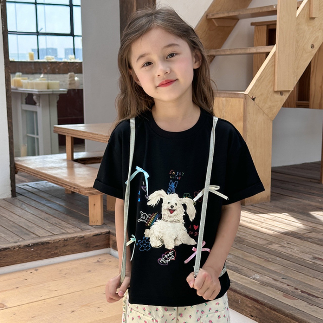 夏犬柄リボン付きTシャツ