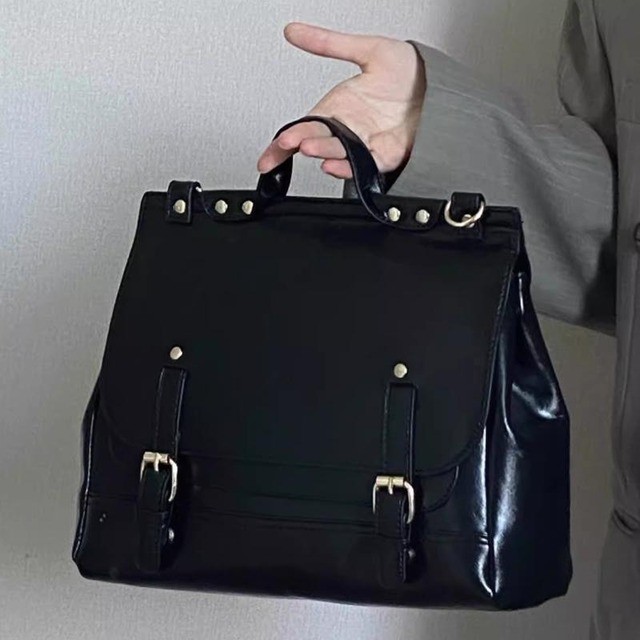 スクールバッグ 大人可愛い 3way リュック ショルダー ハンドバッグ 個性的 黒 茶色 かっこいい 合皮 レザーバッグ 大容量 A4 大学生 高校生 通学 学校用 ブラック ブラウン たくさん入る PC ビジネス 通勤バッグ クール マニッシュ 金具