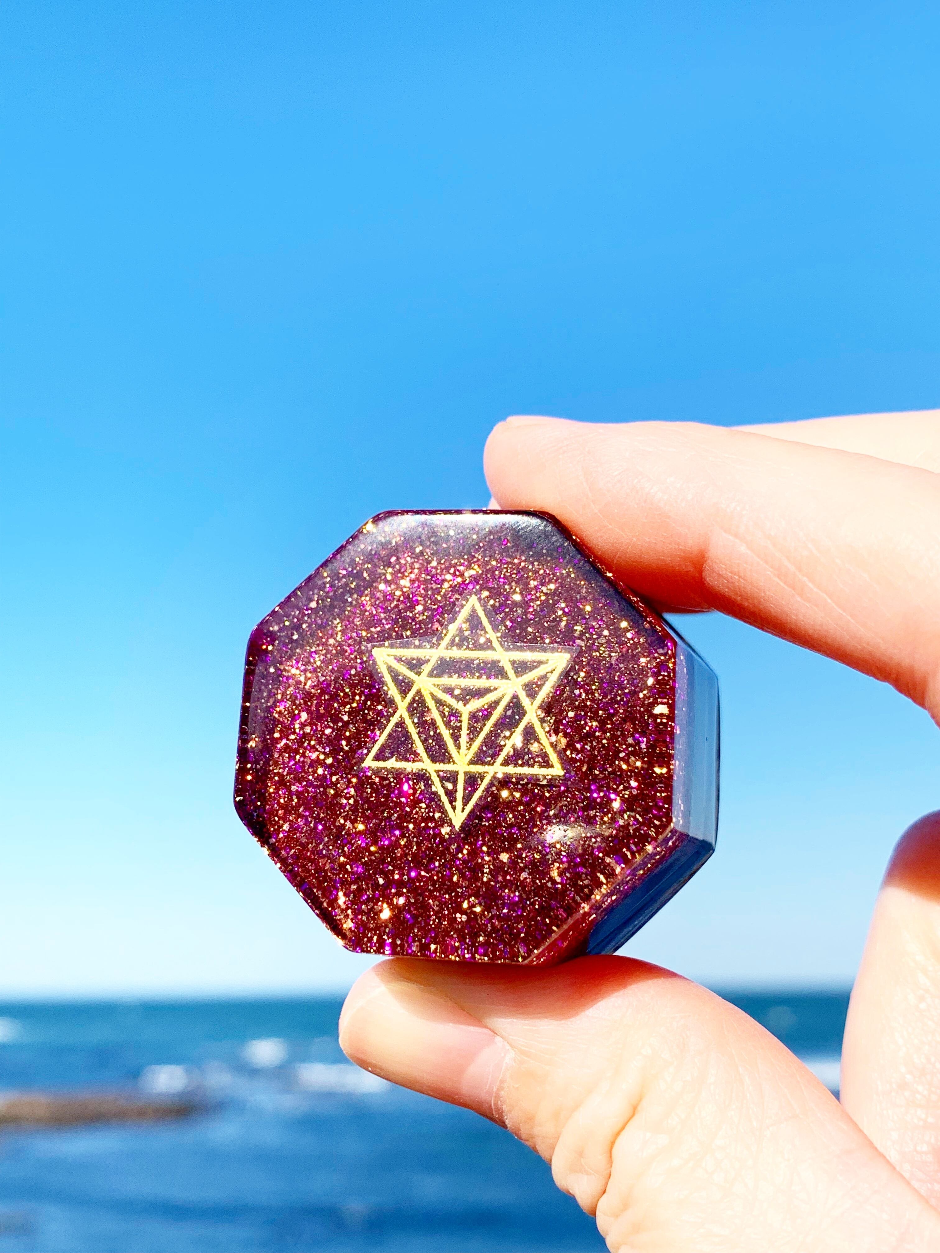 シトリン＆カタカムナ】天然石の御守り（6cm）オルゴナイトでは