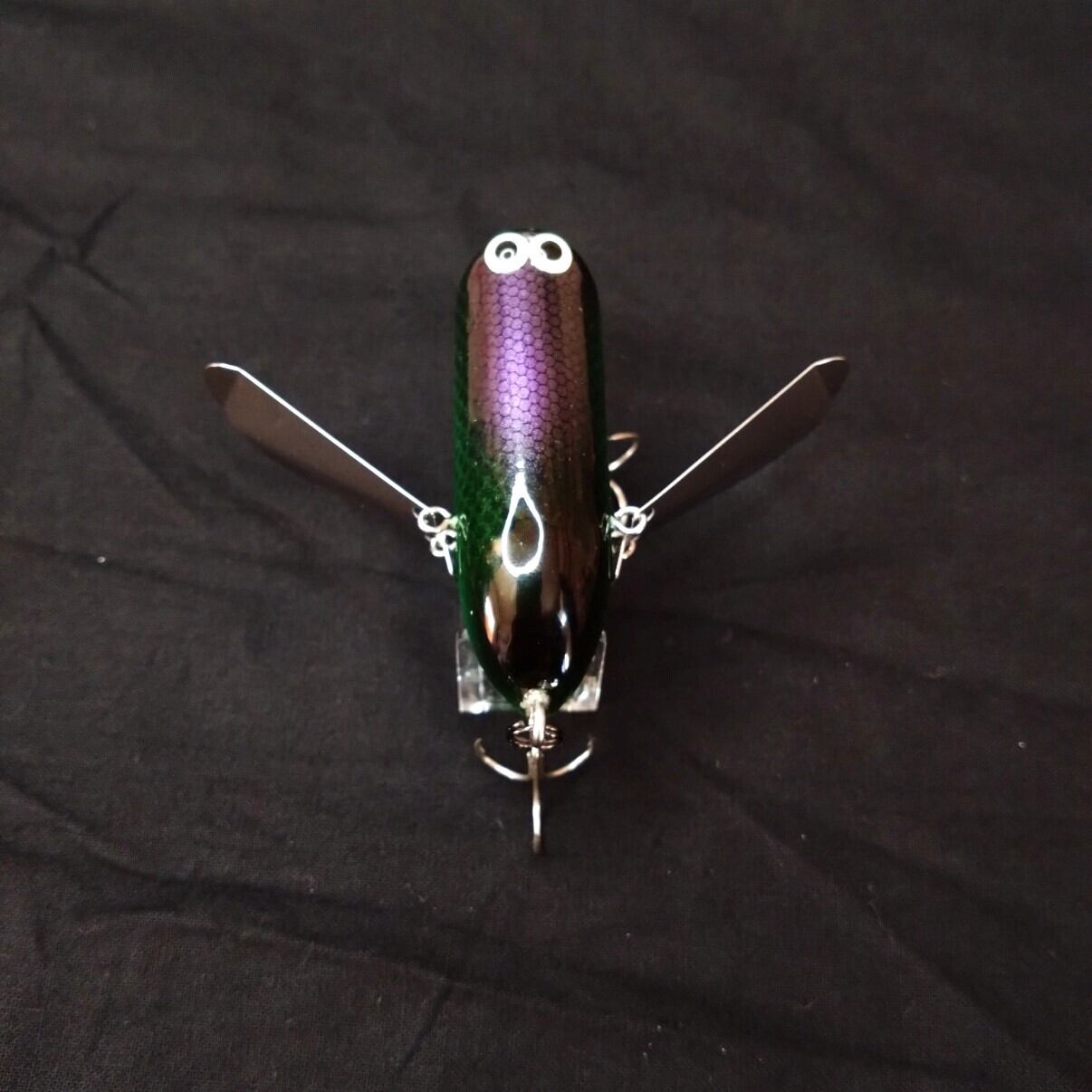 GIGAきょん虫・羽根物 カラー：メタグリーンスネーク・ダークネス ※B品