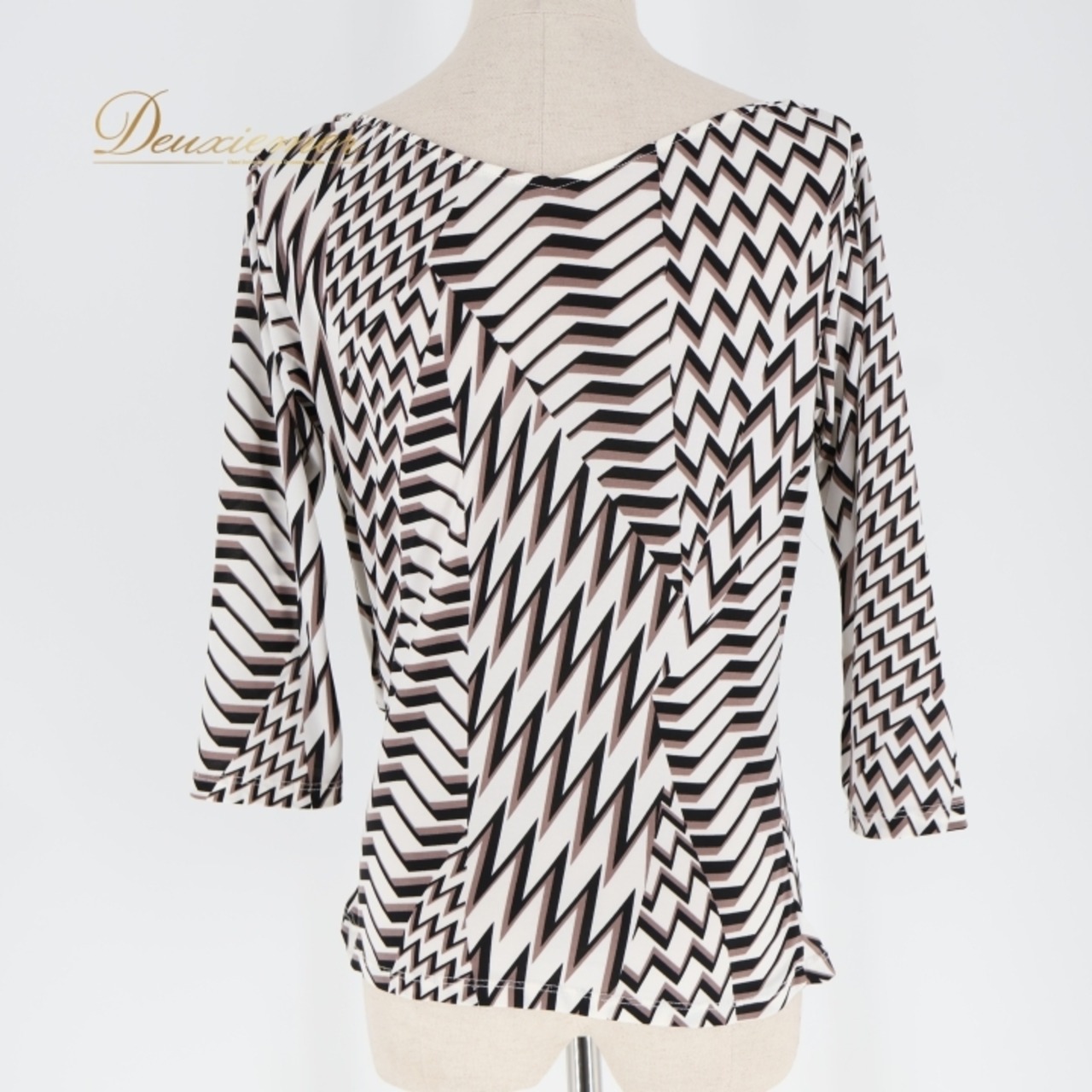 社交ダンス 衣装 トップス ブラウス ホワイト系 チャコット Chacott 日本製 白 黒 紫 柄 伸縮 ストレッチ 練習 レッスン かわいい パーティー ダンス衣装 イベント ステージ 柔らかい生地 ブラック系 パープル系