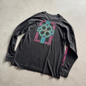 -FASHION VICTIM- 90’s Celtic Cross Print L/S T-Shirt