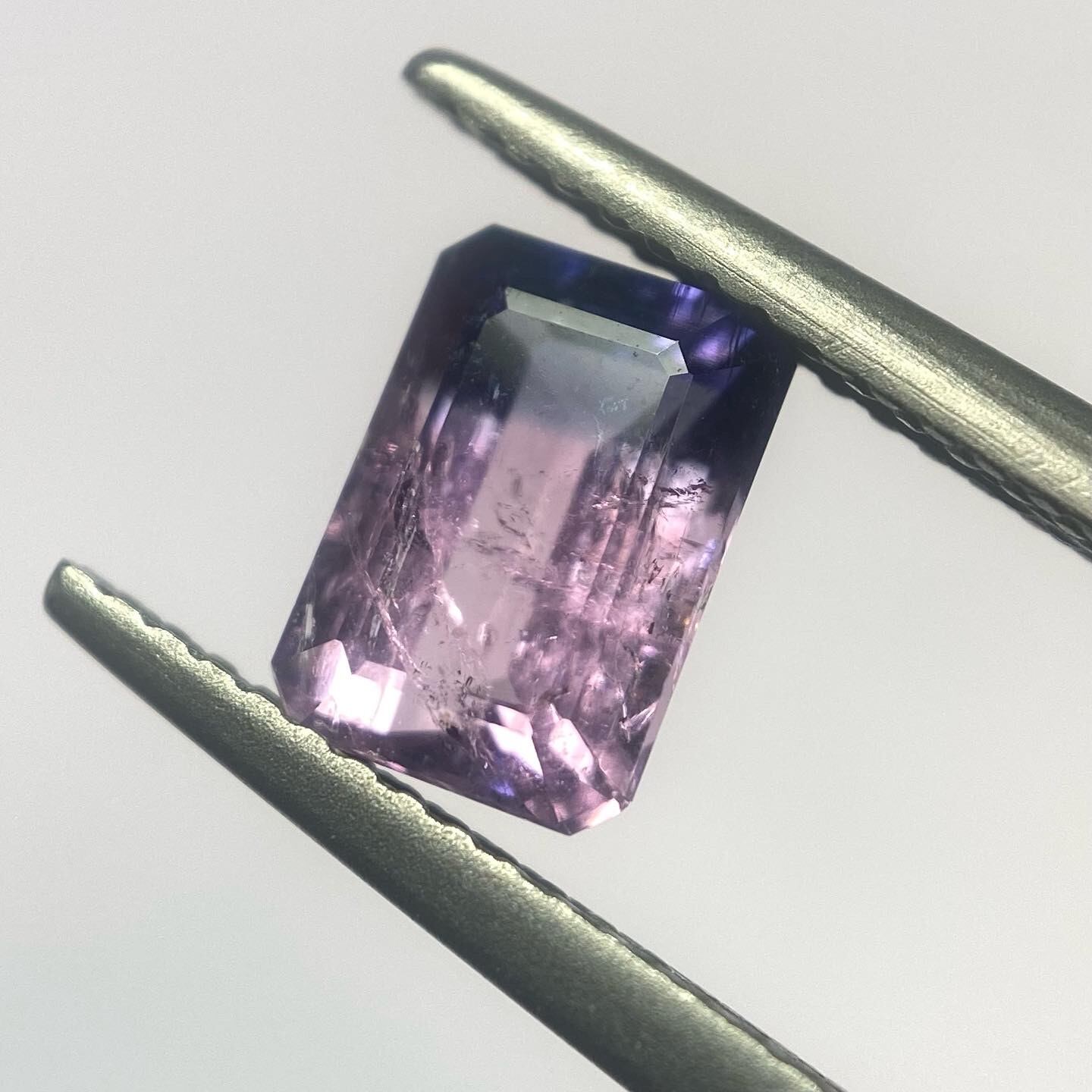 アートな夕焼けバイカラートルマリン