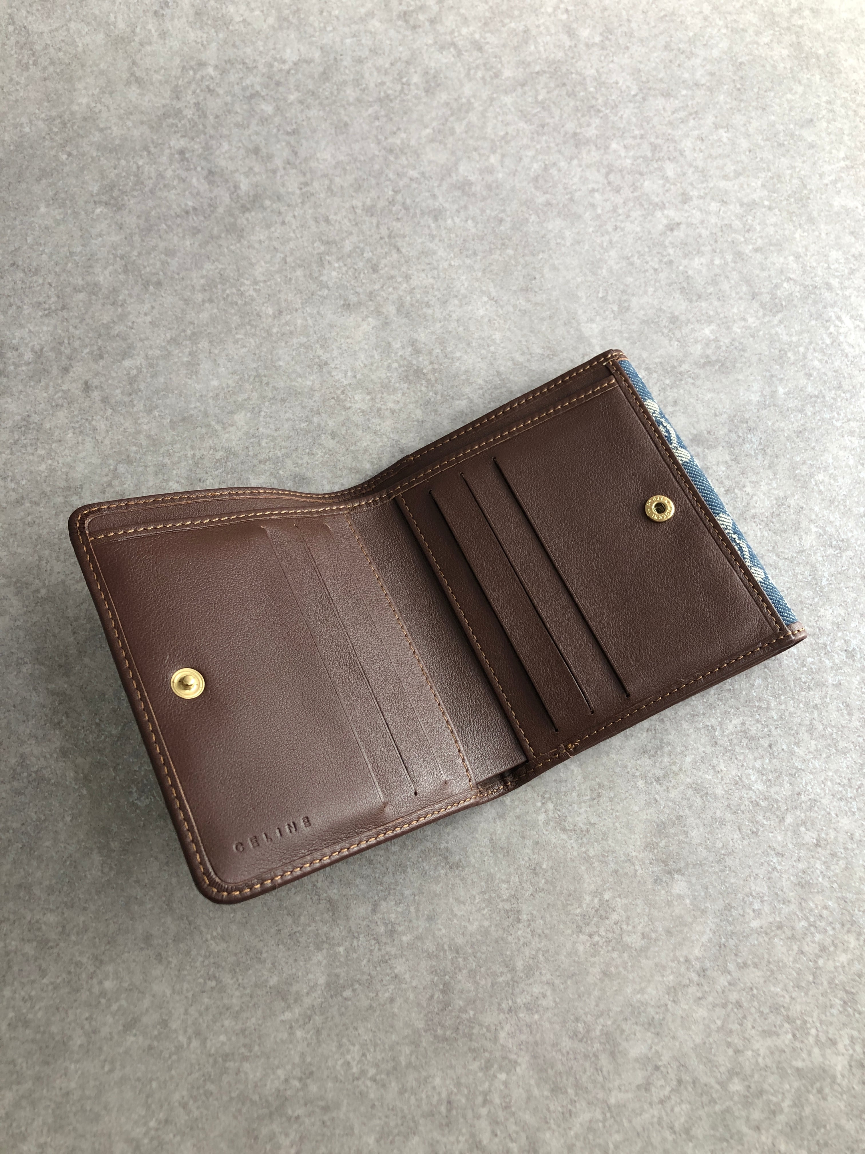 CELINE セリーヌ 財布 インディゴ トリオンフ ブラゾン型押し
